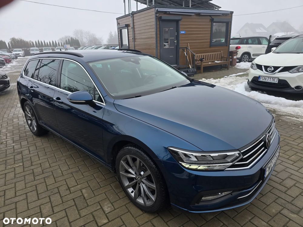 Volkswagen Passat - 2