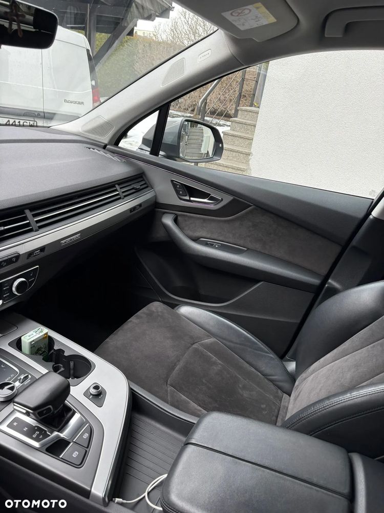 Audi Q7 - 9
