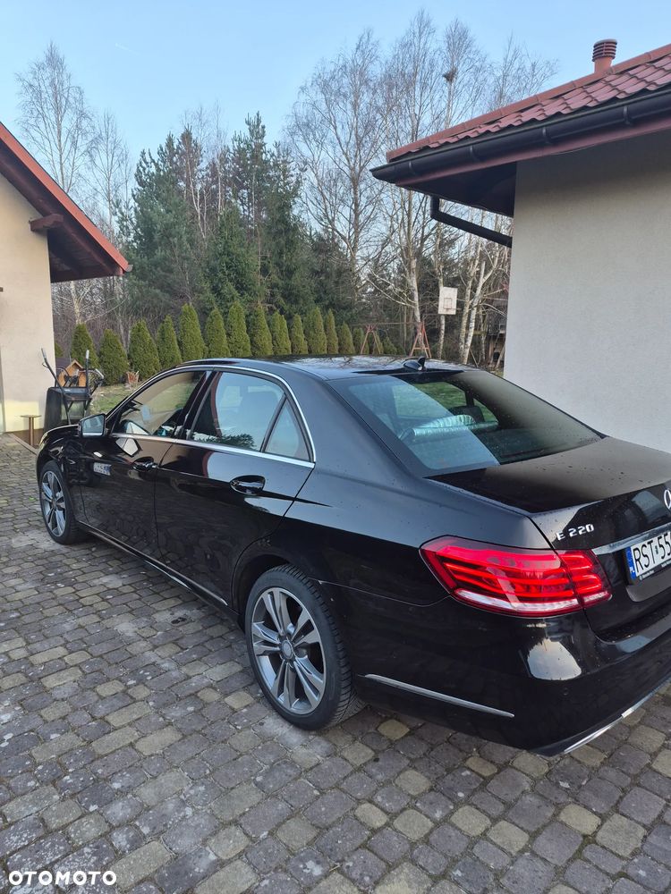 Mercedes-Benz Klasa E 220 BlueTEC 4-Matic Classic - 3