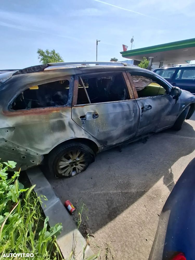 Dezmembrez Mazda 6 - 4