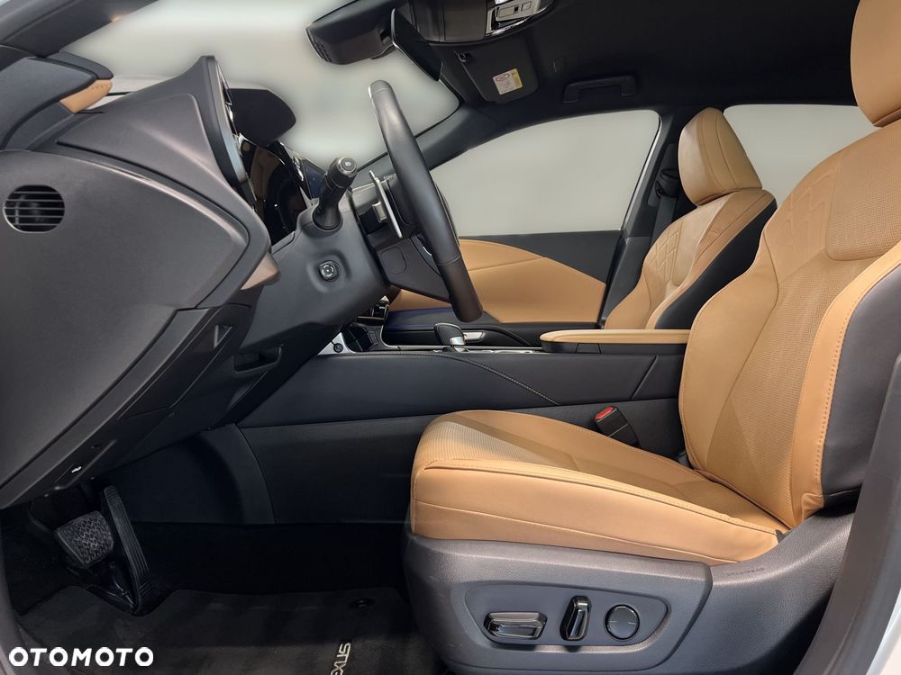Lexus RX 450h+ Prestige - 18
