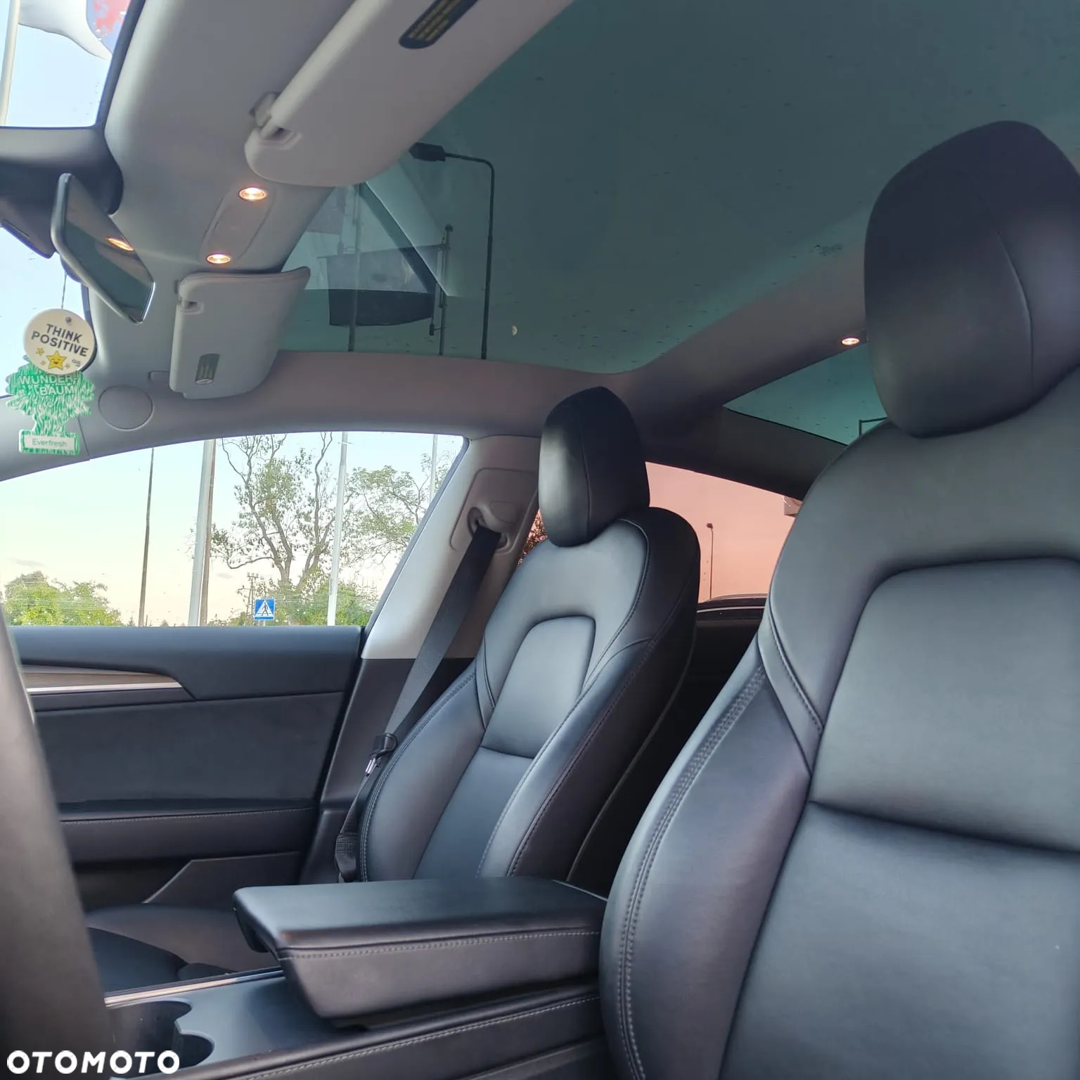 Tesla Model 3 Performance AWD - 10