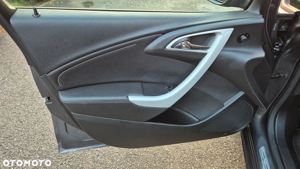 Opel Astra 1.4 Turbo - 11