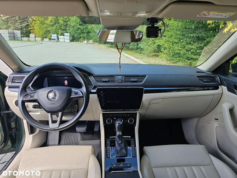 Skoda Superb 2.0 TSI 4x4 L&K DSG - 10