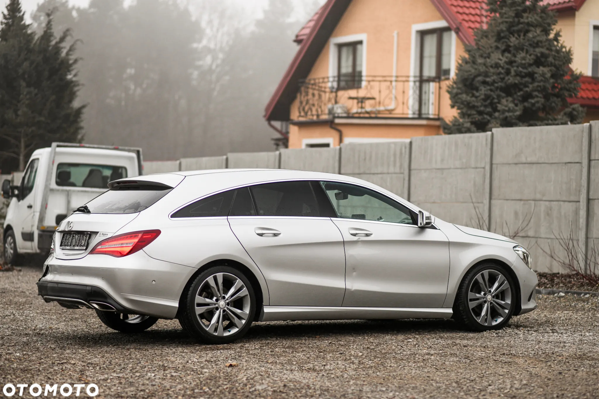 Mercedes-Benz CLA Shooting Brake 180 7G-DCT - 12
