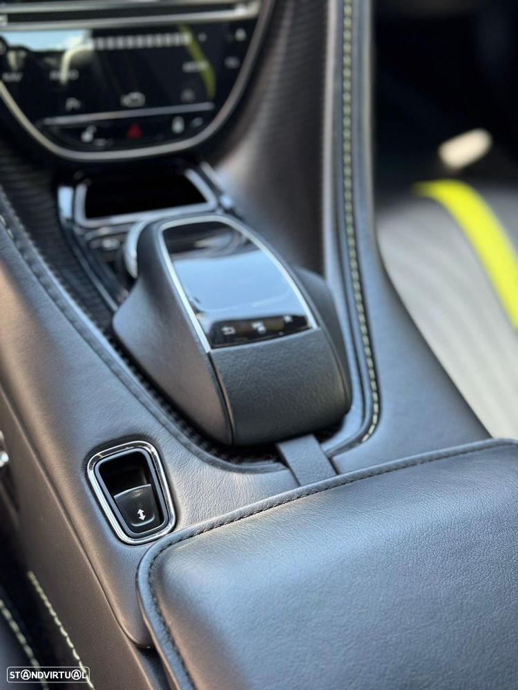 Aston Martin DB11 Coupé V12 AMR - 6