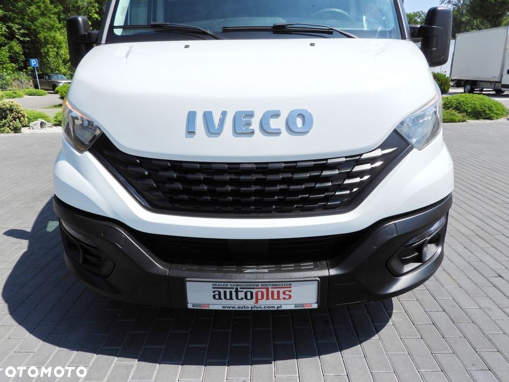 Iveco DAILY 35S16 FURGON BRYGADÓWKA 7 MIEJSC TEMPOMAT KLIMATYZACJA  160KM - 16