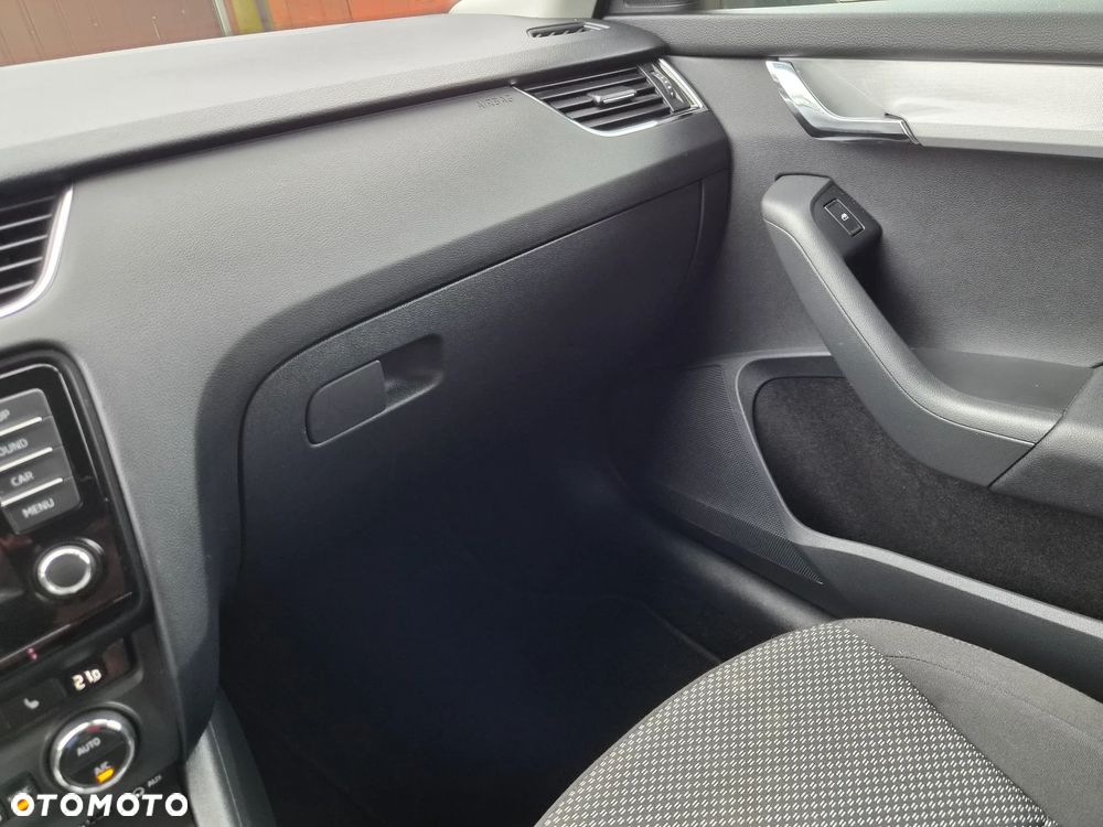 Skoda Octavia 1.4 TSI DSG Ambition - 15