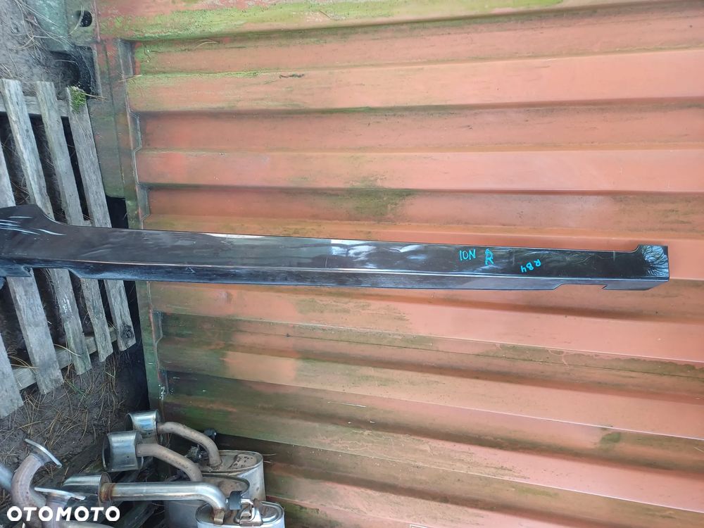 Próg Listwa progowa prawa hyundai Ioniq 17-21r rb4