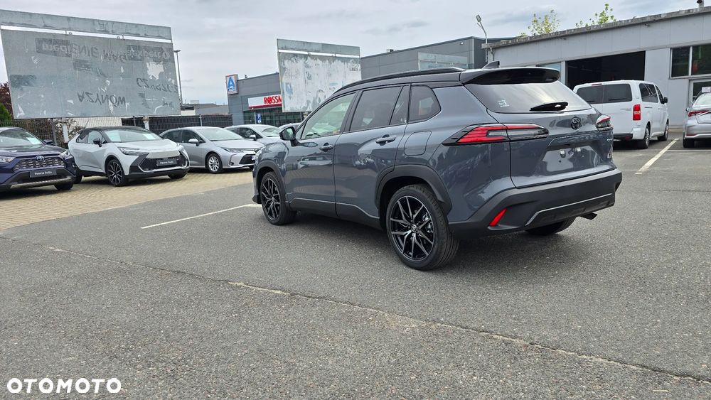 Toyota Corolla Cross 2.0 Hybrid GR Sport - 3