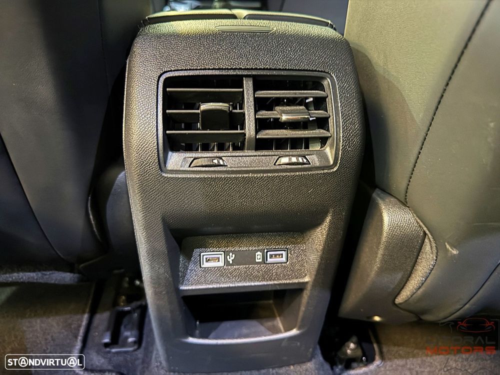 Peugeot 308 1.2 PureTech Allure Pack - 42