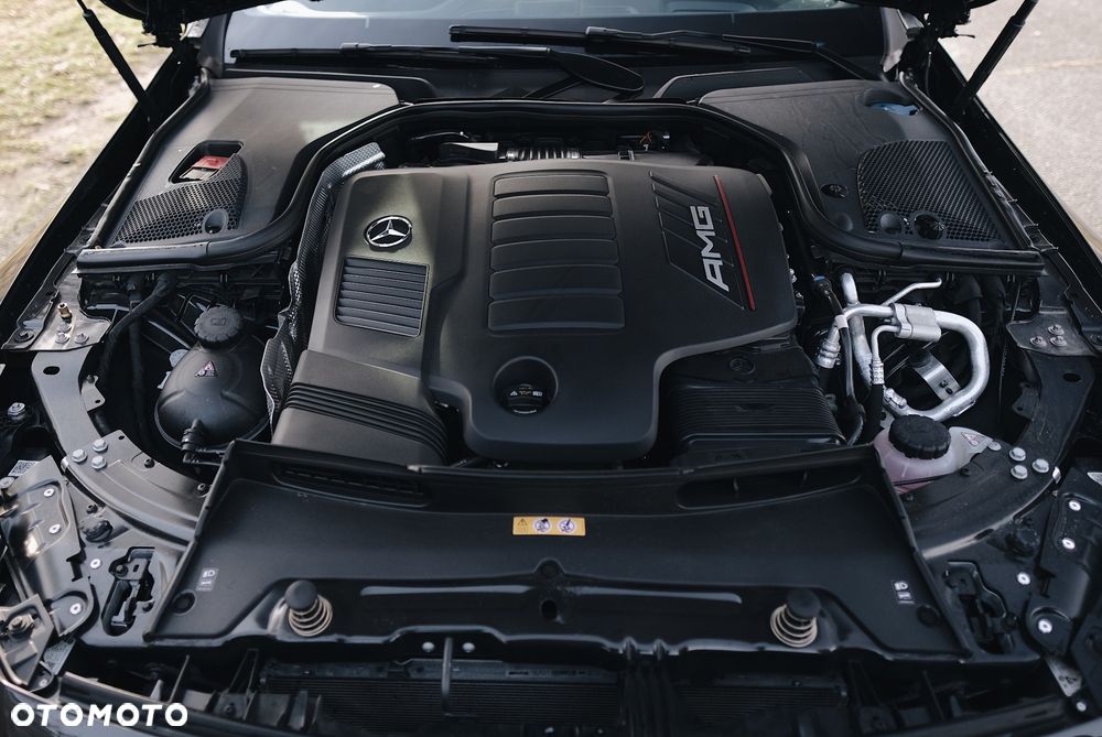 Mercedes-Benz AMG GT 43 4-Matic+ - 31