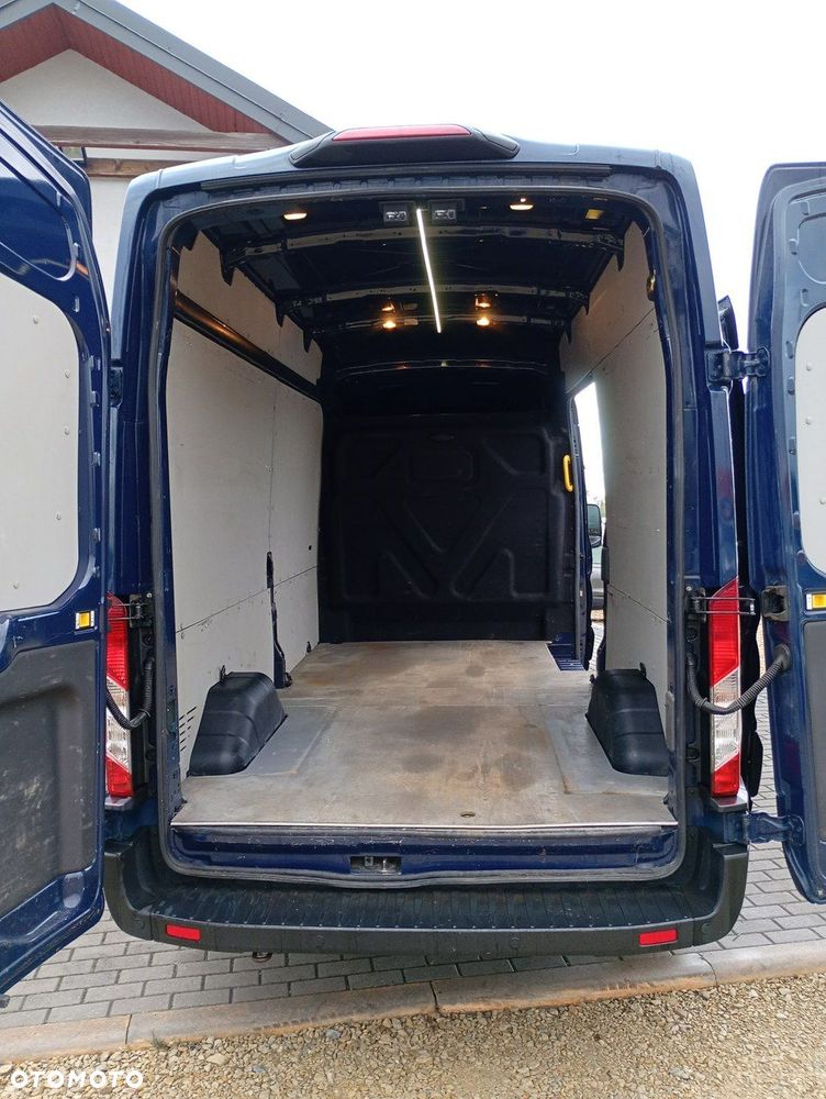 Ford Transit - 22