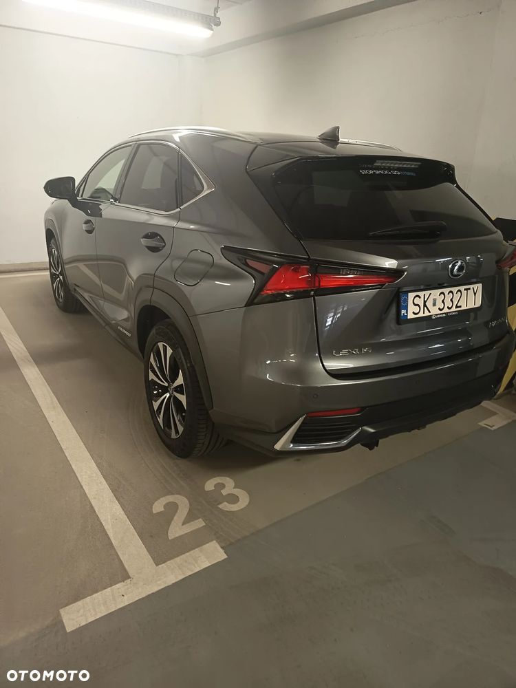 Lexus NX 300h F Impression AWD - 11