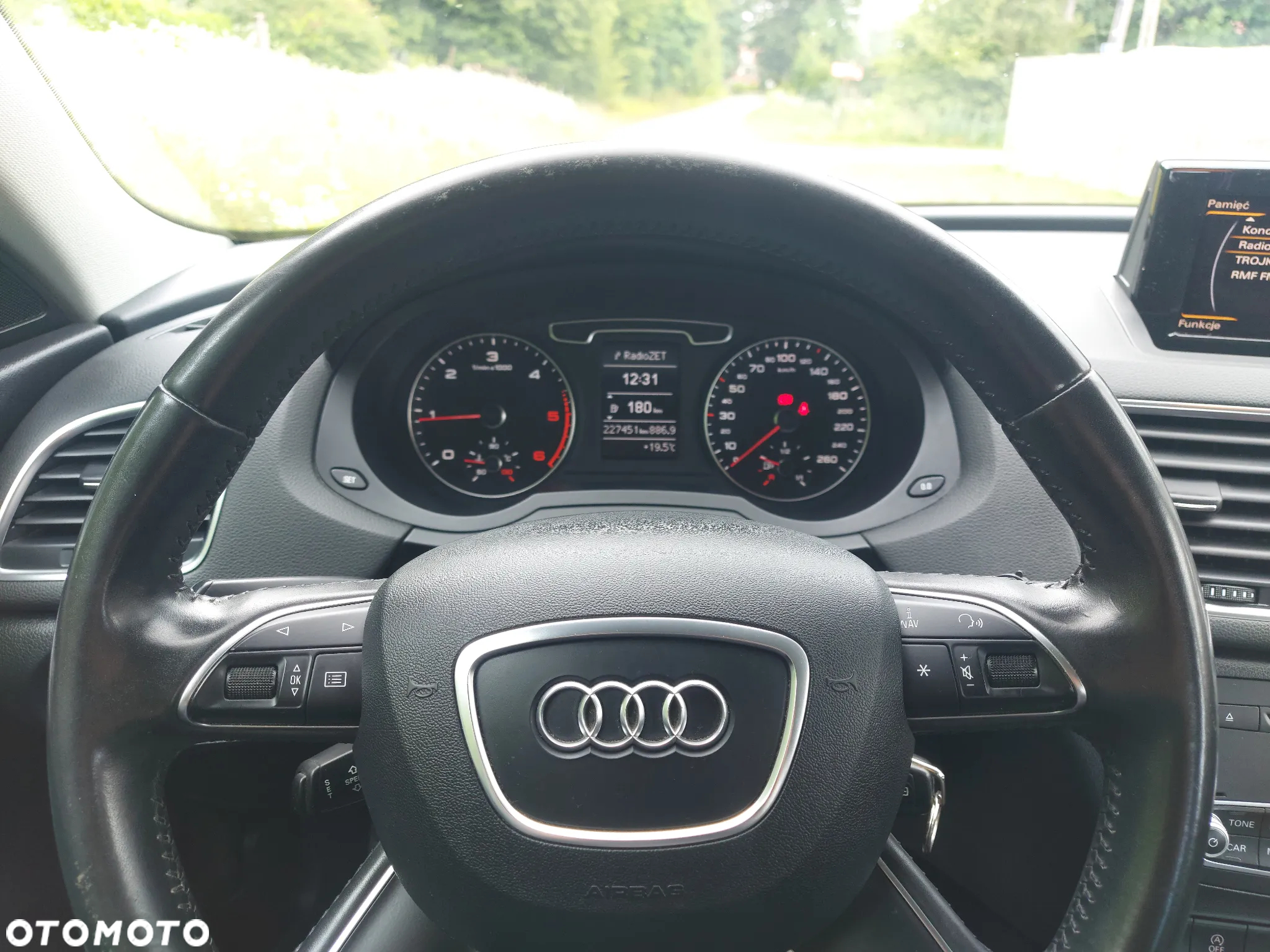 Audi Q3 2.0 TDI - 26