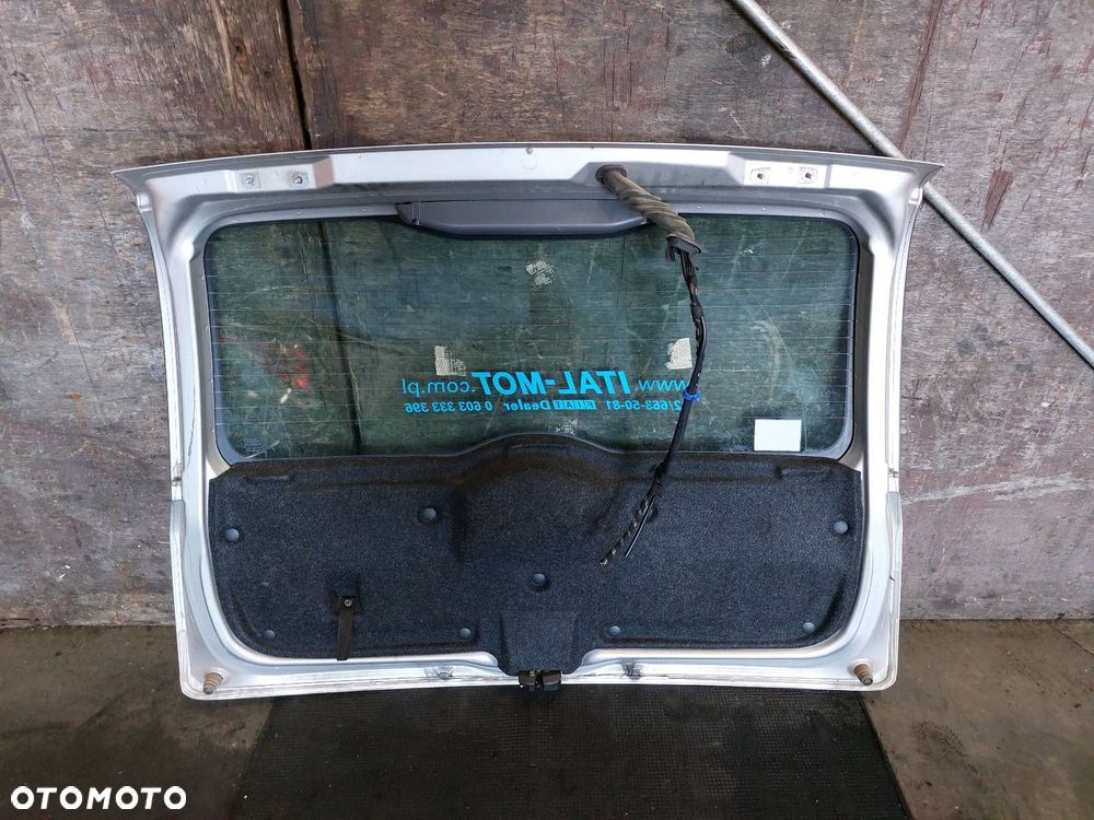 KOMPLETNY TYŁ  KLAPA ZDERZAK LAMPA PRAWA LEWA FIAT PANDA II 647 - 2