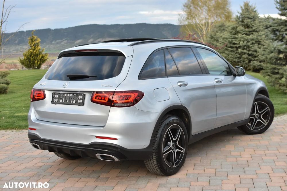 Mercedes-Benz GLC 220 d 4MATIC 9G-TRONIC AMG Line Plus - 23