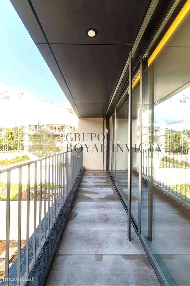 Moradia T3 de Luxo em São Pedro da Cova | Jardim, Terraço, 3 Suites e - Grande imagem: 3/41