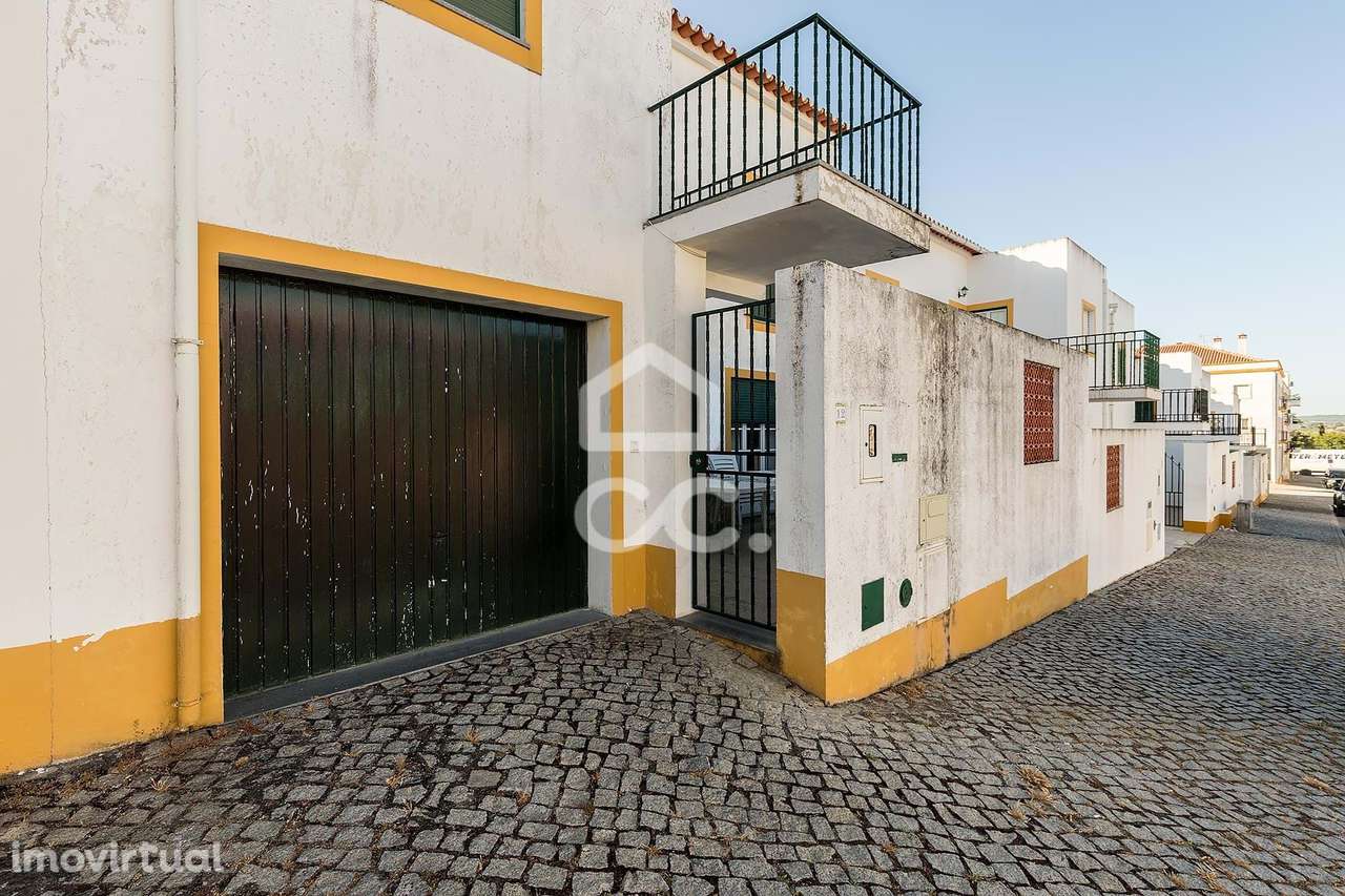 Moradia T3 c/ Logradouro, Garagem e Anexo | Montemor-O-Novo - Grande imagem: 4/13