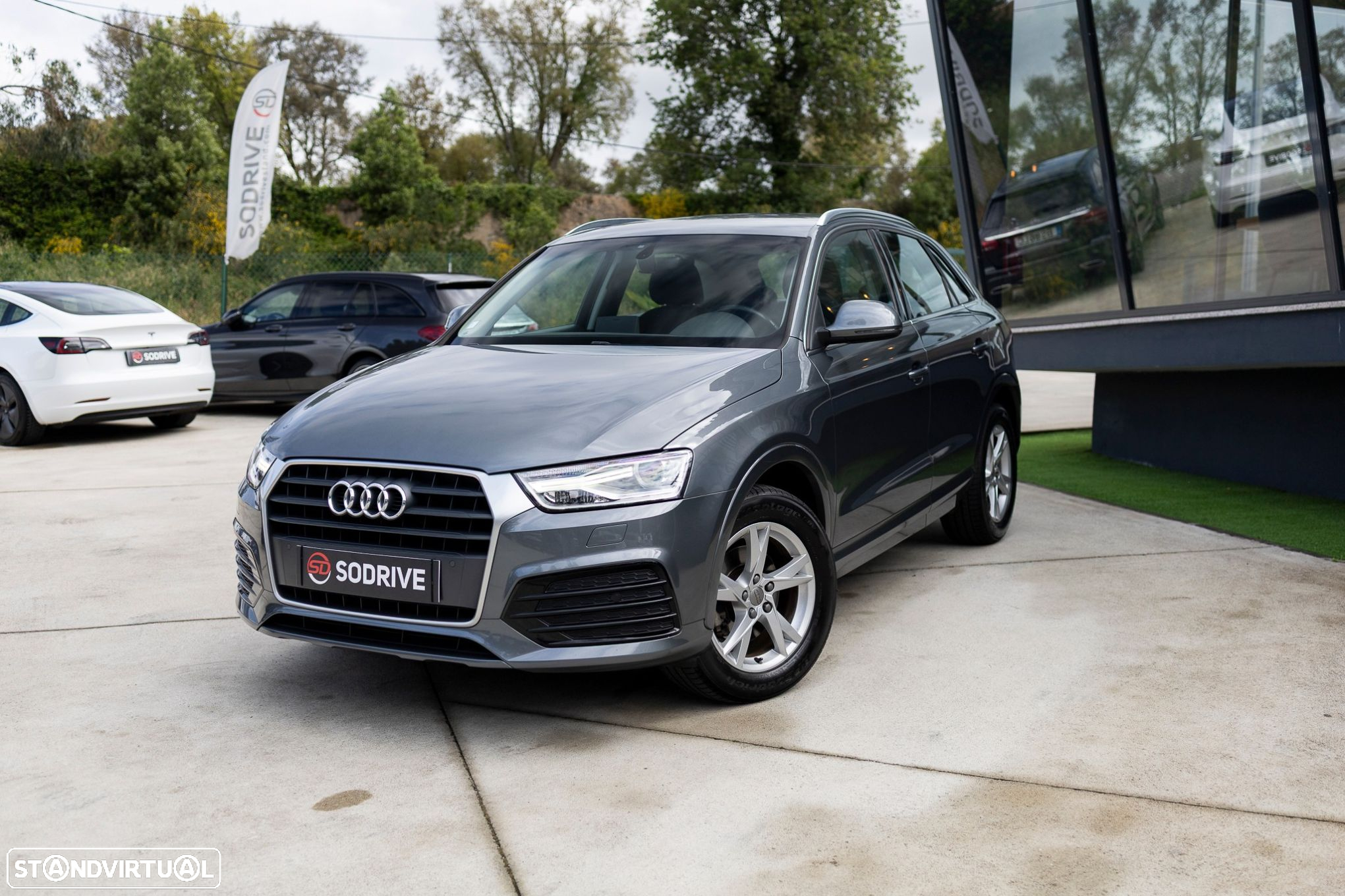 Audi Q3 2.0 TDI Sport - 5