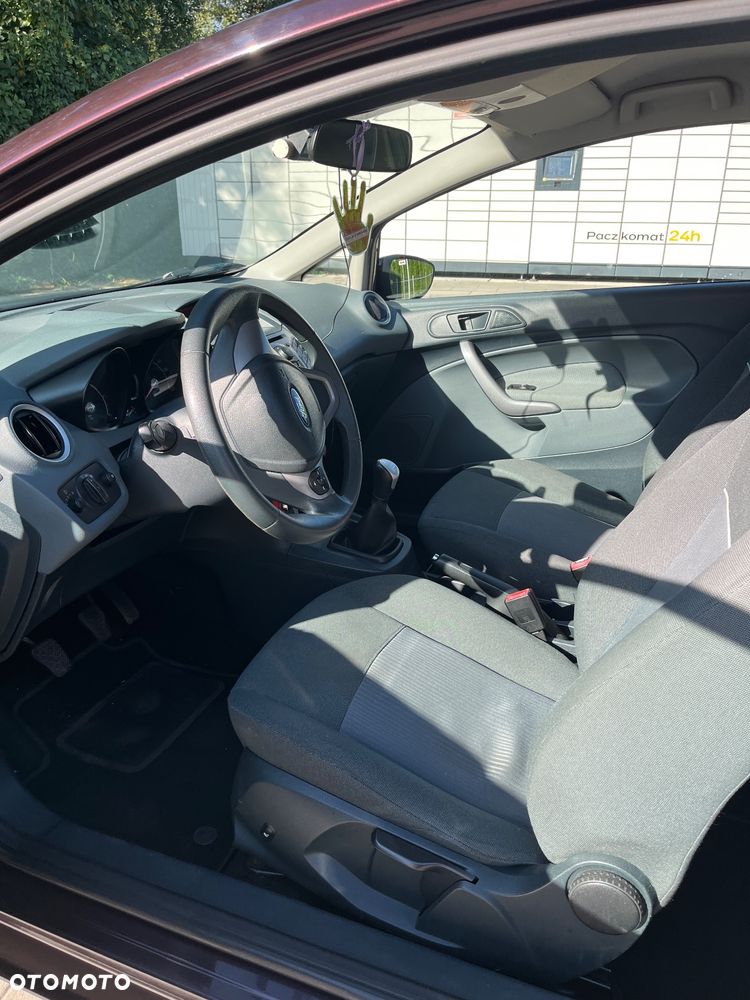 Ford Fiesta 1.6 TDCi DPF Silver X plus - 8