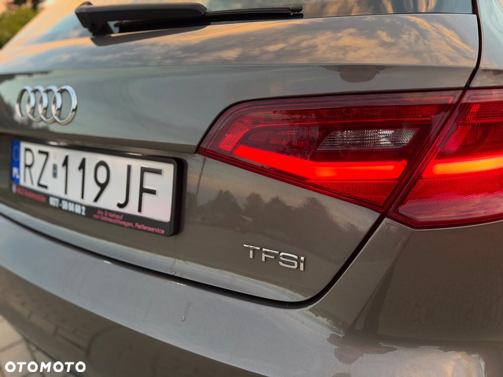 Audi A3 Sportback 1.4 TFSI Premiere Edition - 8