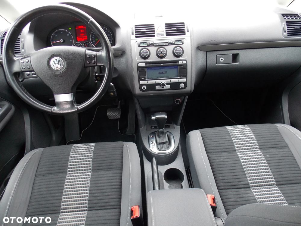 Volkswagen Touran 1.9 TDI DSG United - 28