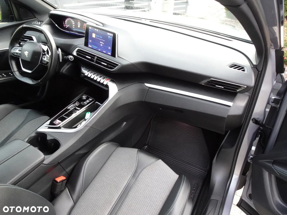 Peugeot 5008 1.5 BlueHDi Allure Pack S&S EAT8 - 17