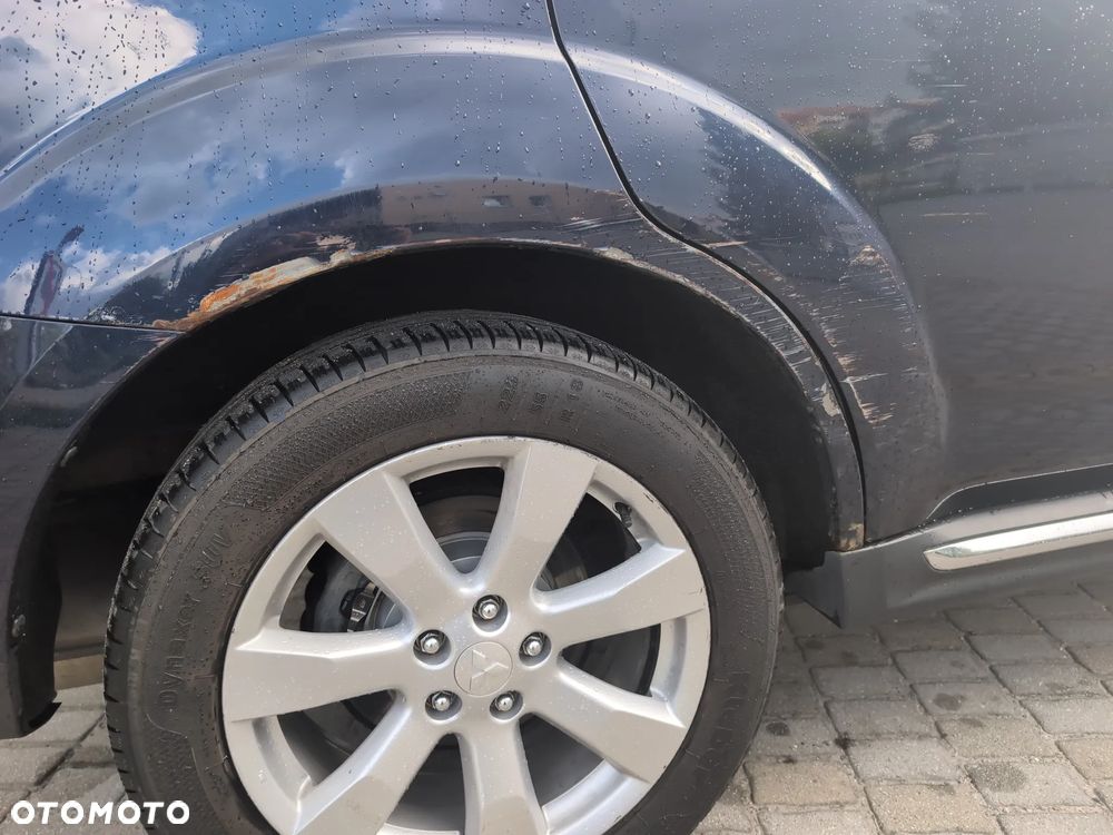 Mitsubishi Outlander - 21