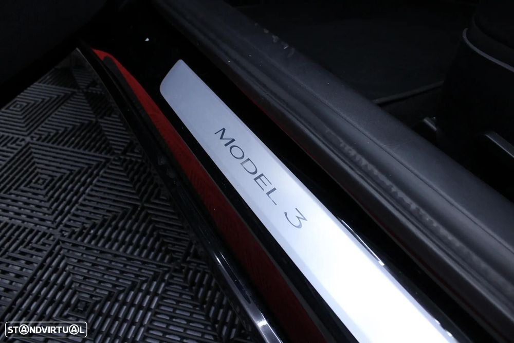 Tesla Model 3 Long-Range Dual Motor AWD - 11