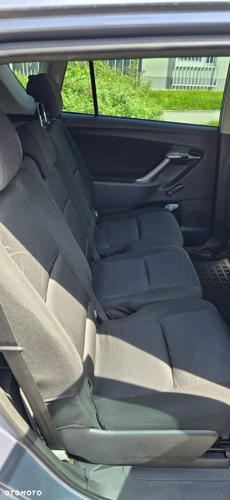 Toyota Verso 1.6 - 7