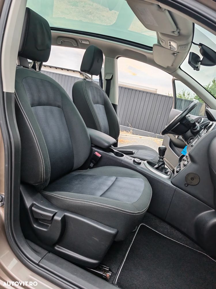 Nissan Qashqai+2 1.6 dCi DPF 4x4 tekna - 18