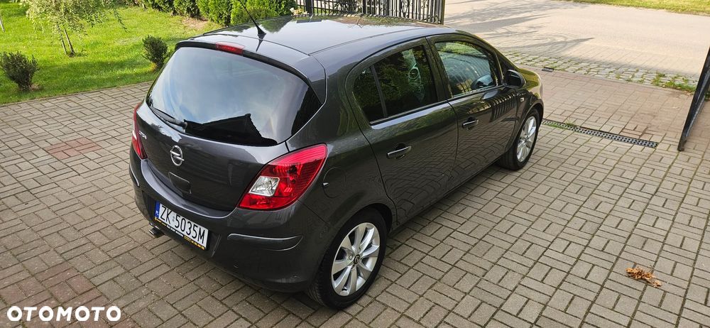 Opel Corsa 1.4 16V 150 Jahre - 19