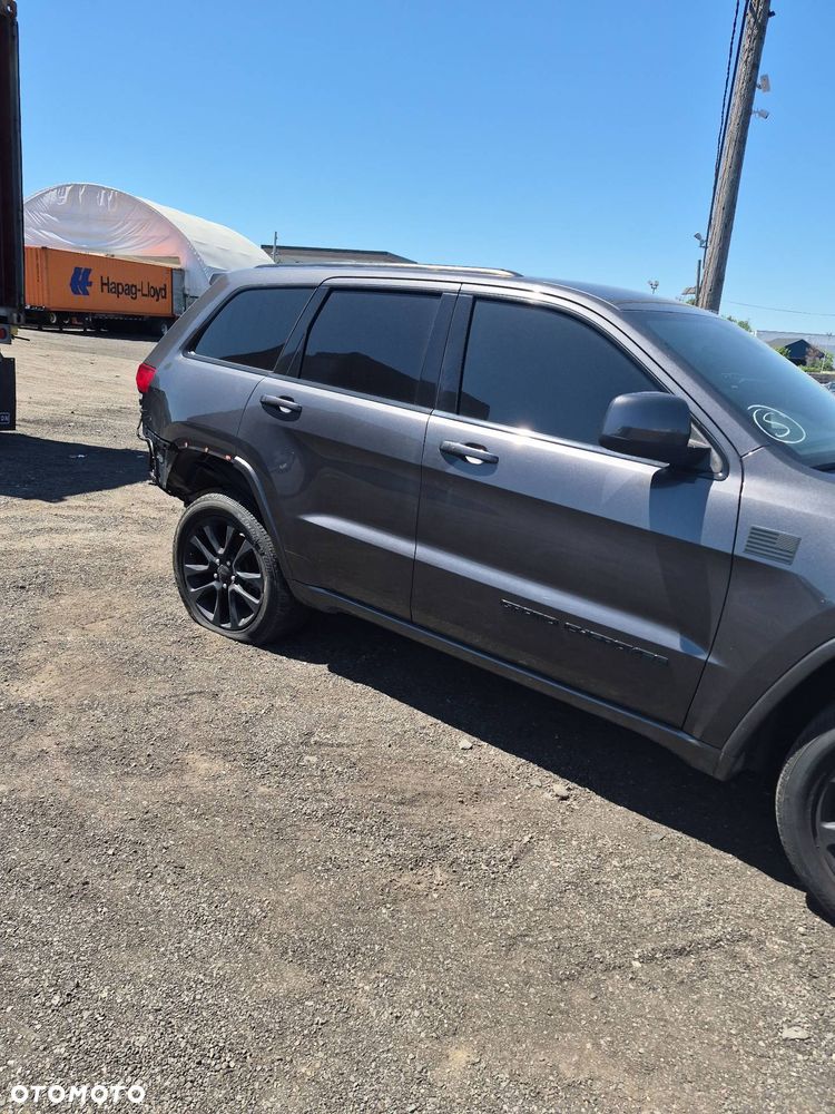 Jeep Grand Cherokee 3.6 V6 Laredo - 4
