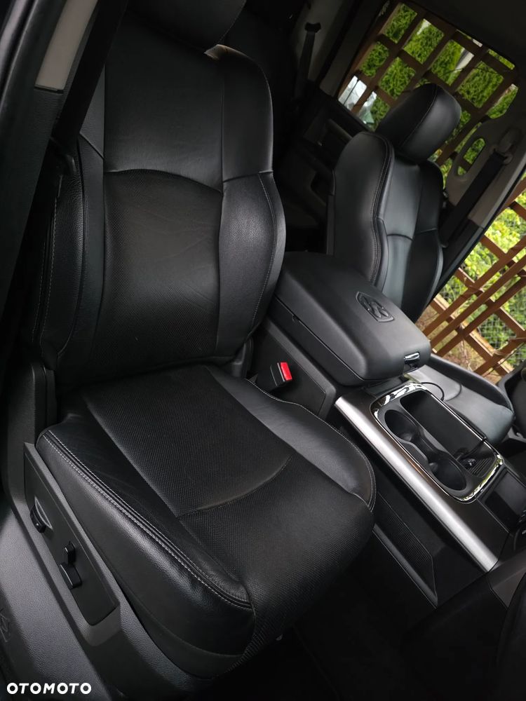 RAM 1500 Crew Cab Sport - 18