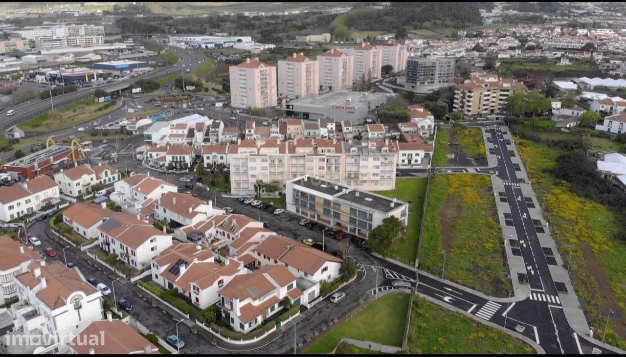 Terreno Urbano em Ponta Delgada - Oportunidade Única! - Grande imagem: 3/14