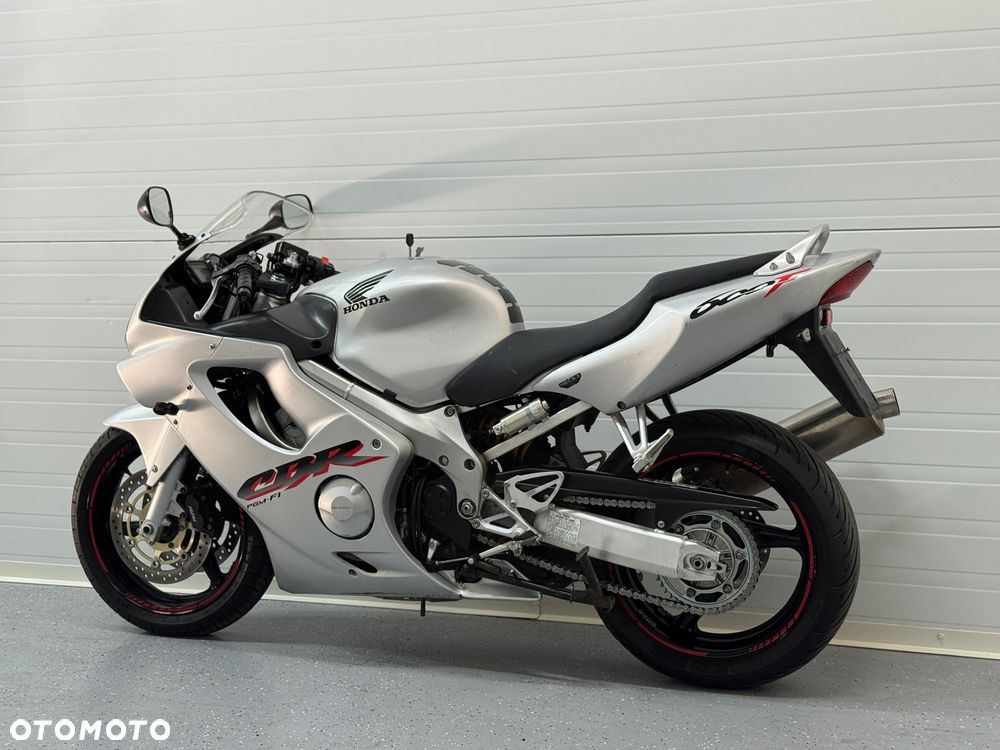 Honda CBR - 16