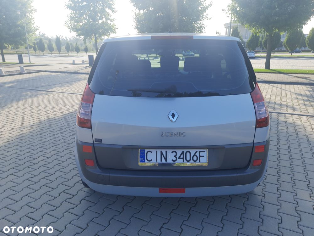 Renault Scenic 1.6 Confort Privilege - 17