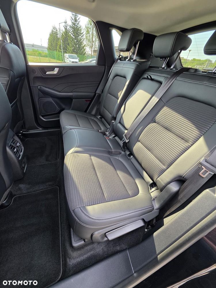 Ford Kuga 2.5P PHEV FWD Titanium X - 17