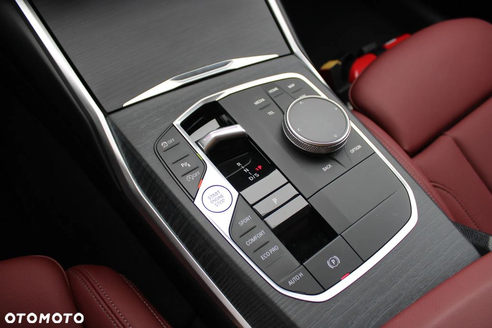 BMW Seria 3 318i M Sport - 21