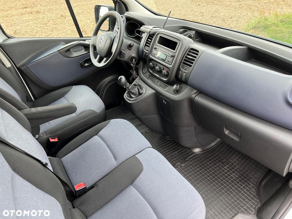 Opel Vivaro - 14
