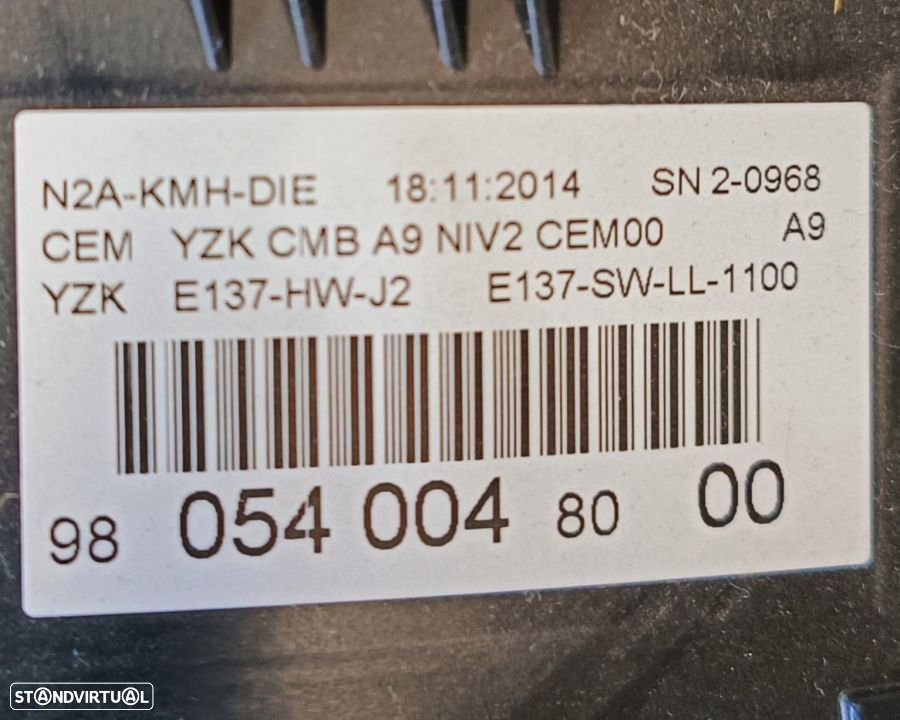 Quadrante Peugeot 208 1.6 HDI referência 9805400480 . - 2