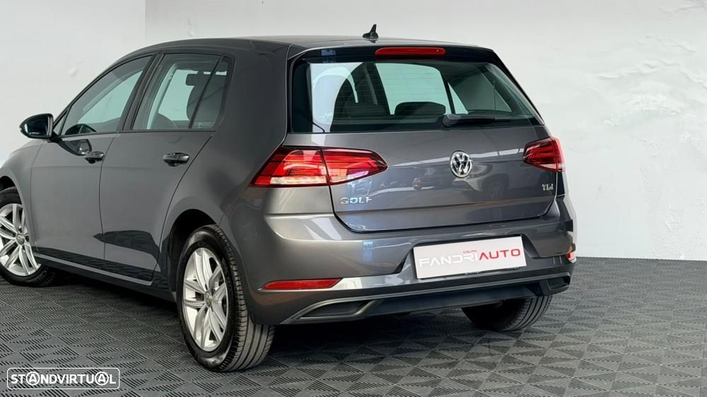 VW Golf 1.6 TDI Trendline - 14