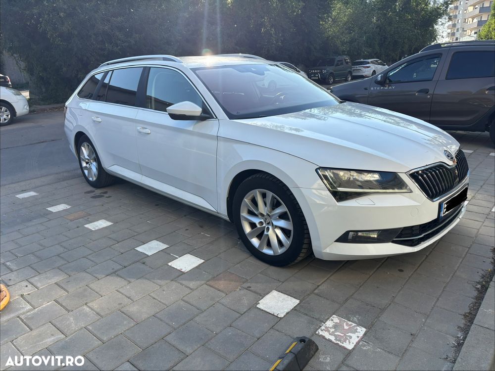 Skoda Superb 2.0 TDI DSG Style - 1