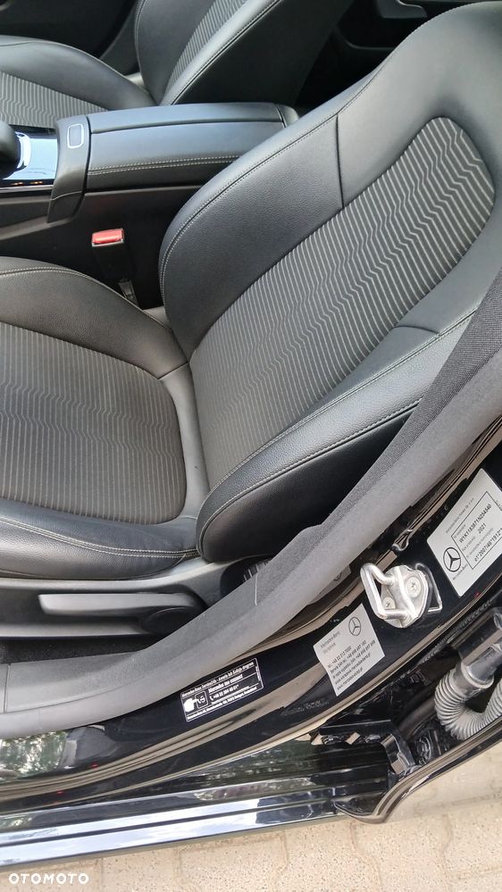 Mercedes-Benz CLA 200 Progressive 7G-DCT - 11