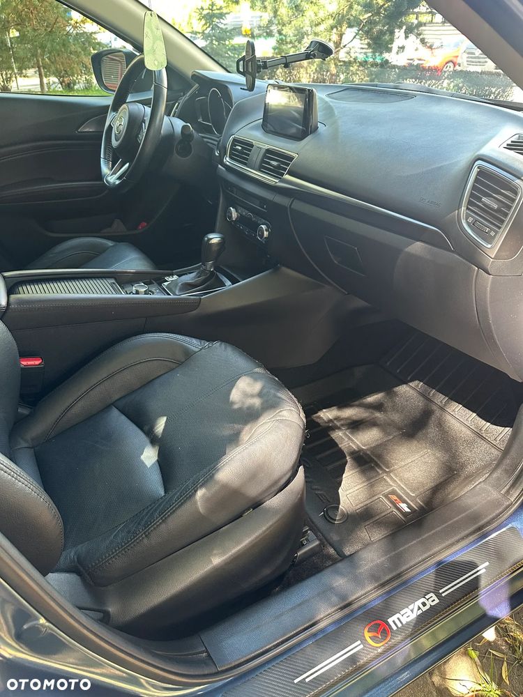 Mazda 3 - 11