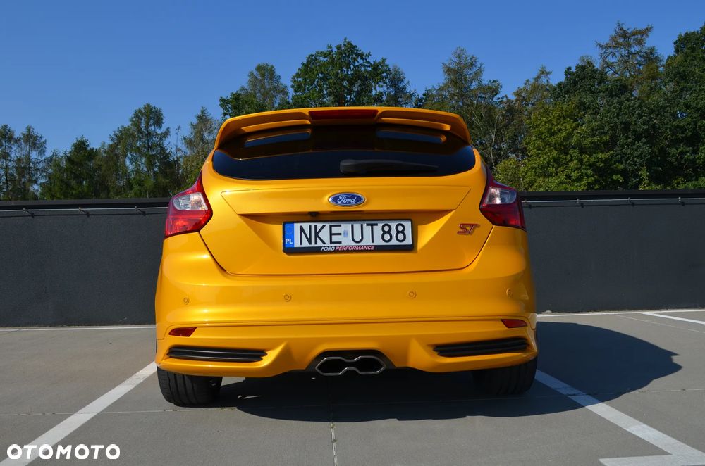 Ford Focus ST - 5