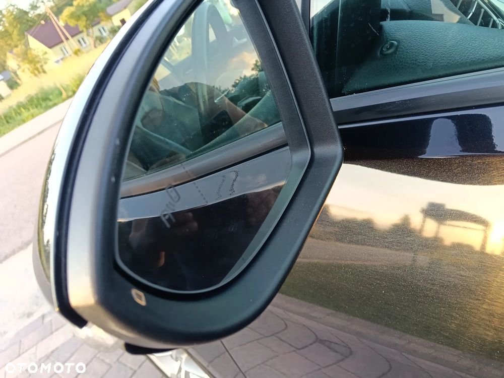 Volkswagen Golf 2.0 TDI SCR DSG Highline - 11