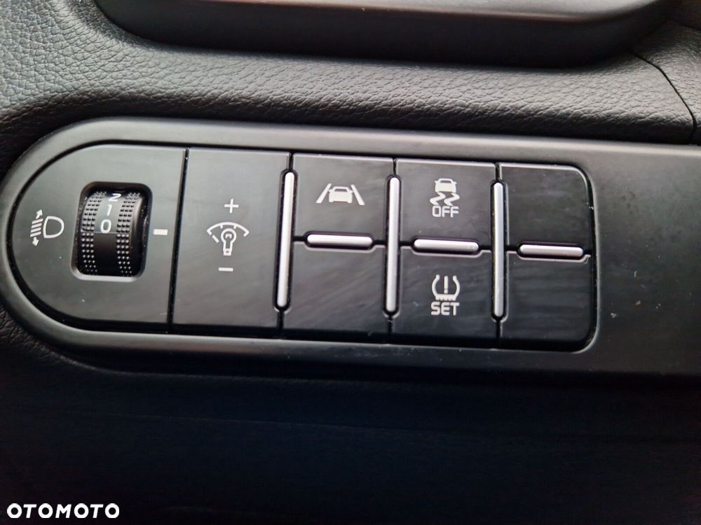 Kia Ceed 1.5 T-GDI M - 10