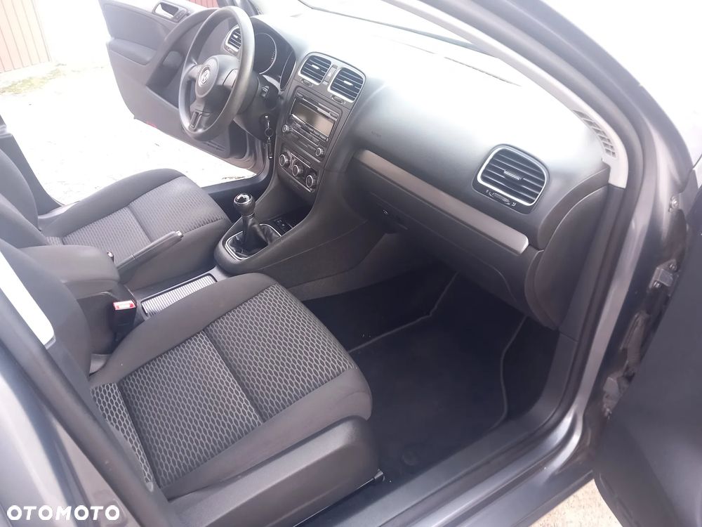 Volkswagen Golf - 27